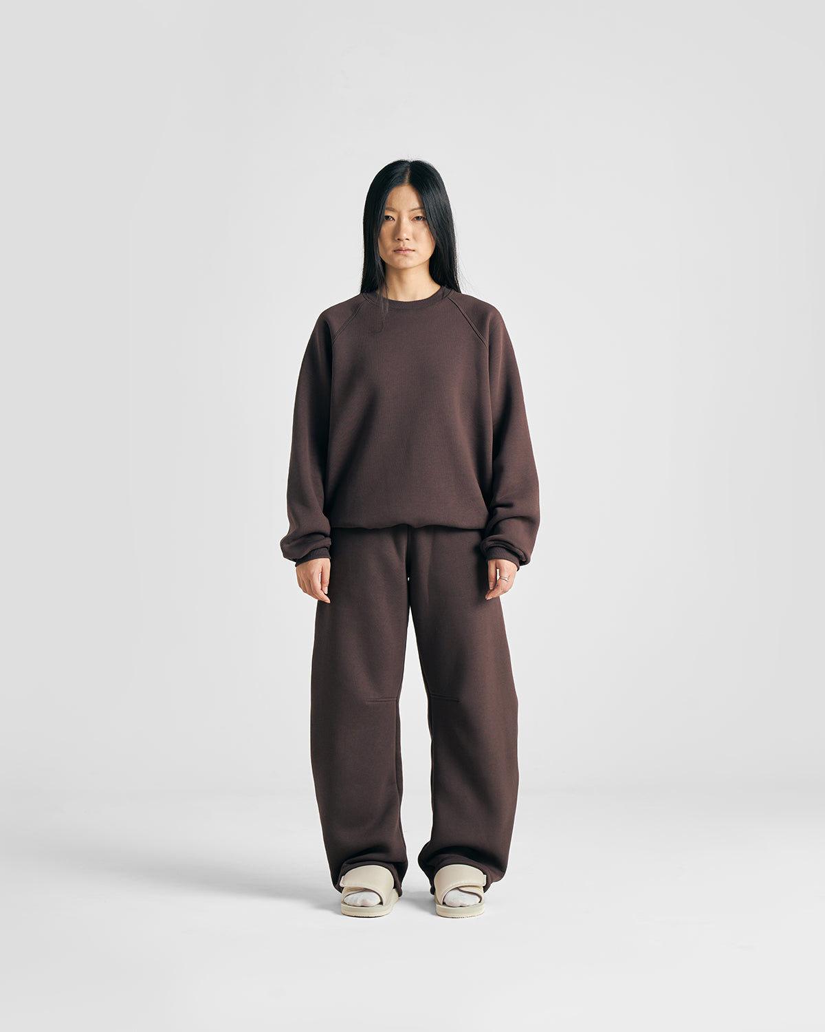 EVERYDAY MOCHA BROWN CREWNECK