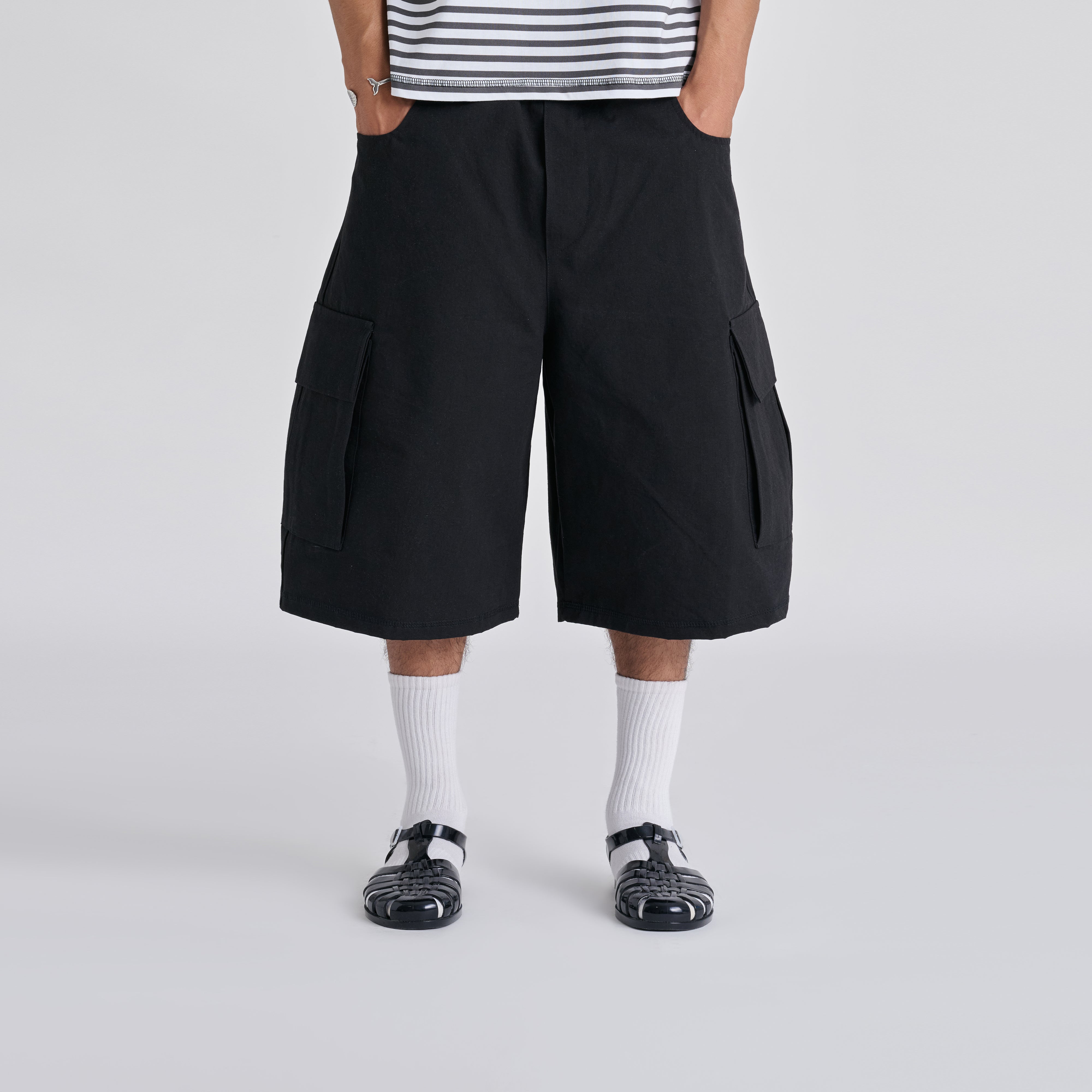 Big Cargo - Jet Black