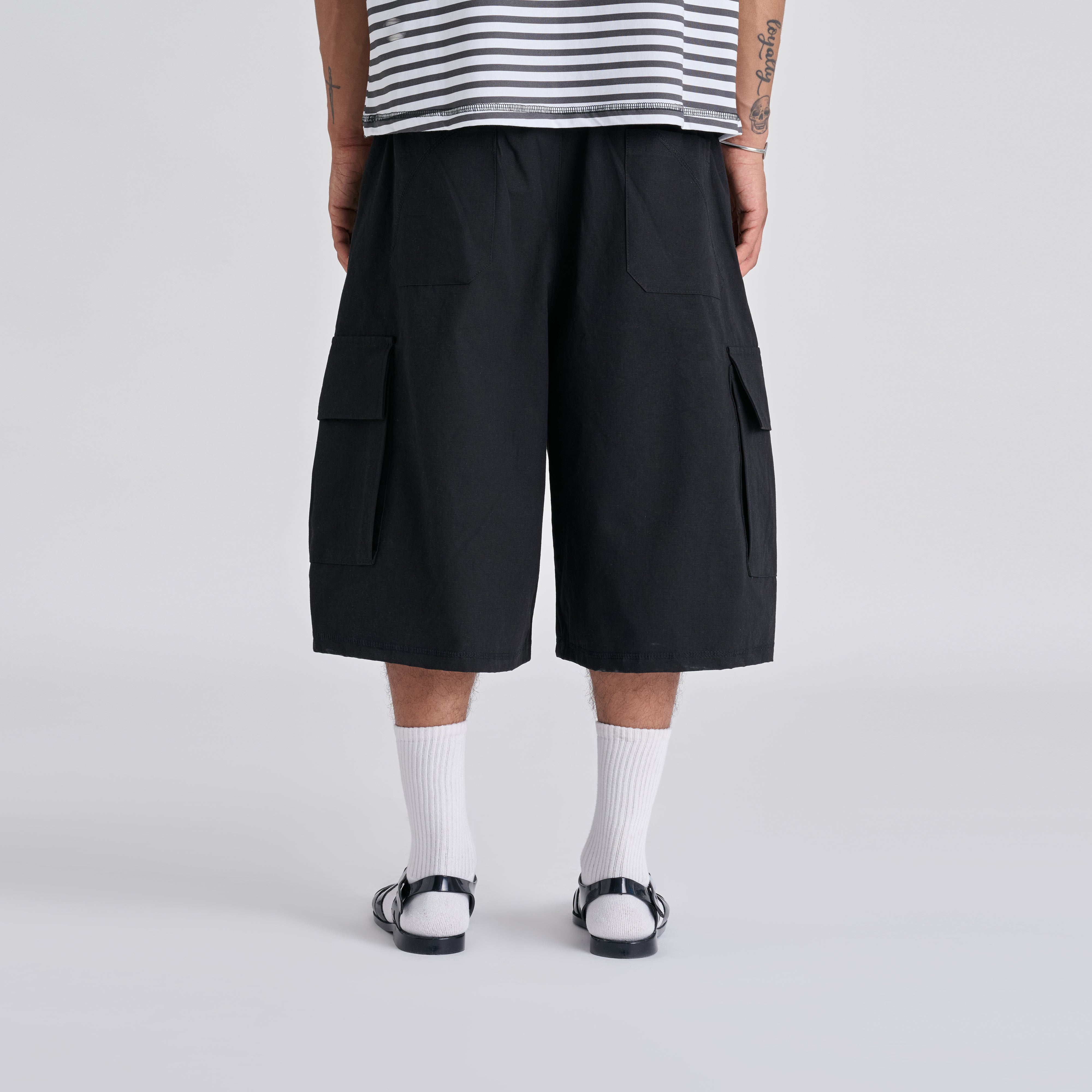 Big Cargo - Jet Black