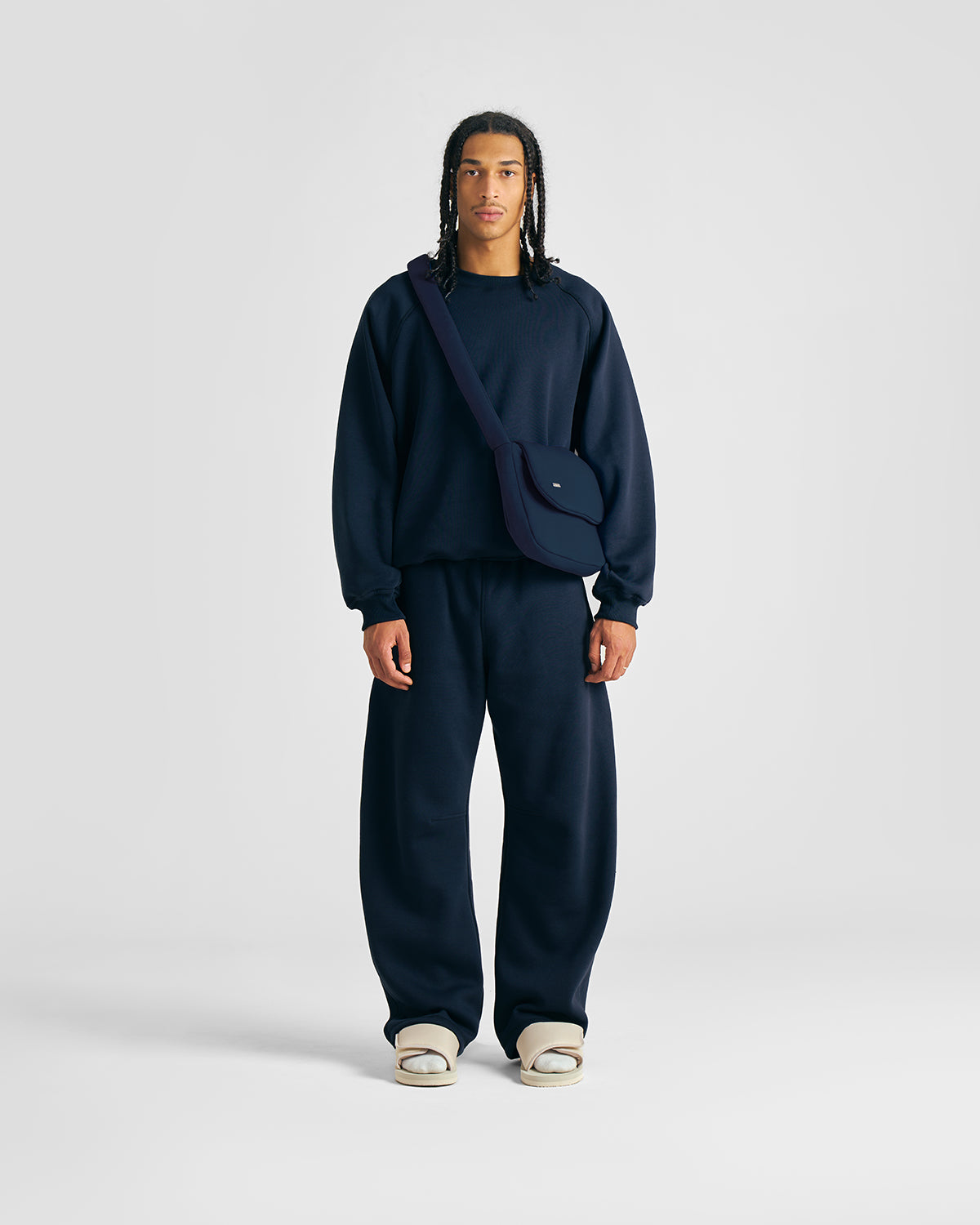 EVERYDAY NAVY BLUE CREWNECK