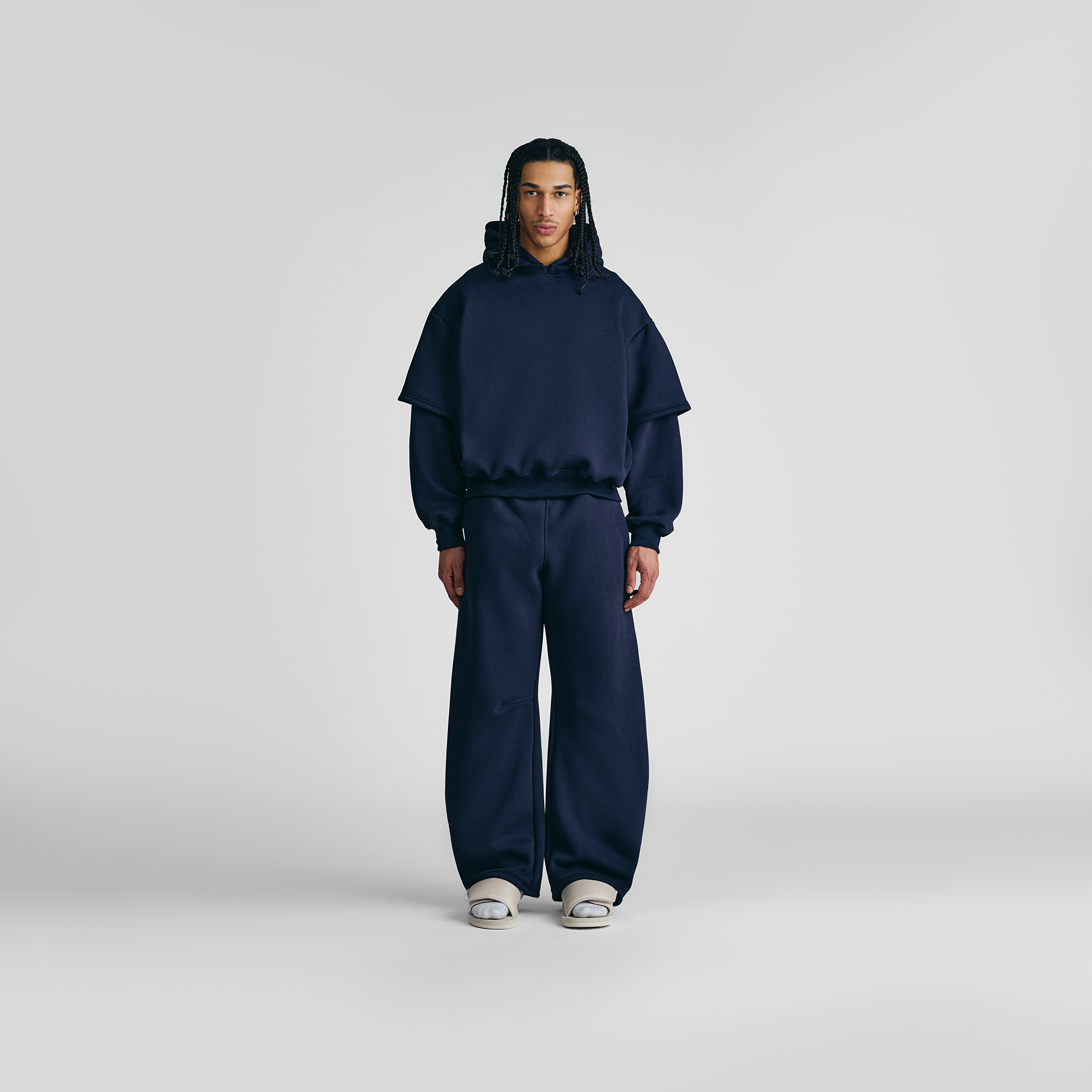 Felpa con cappuccio a doppia manica blu navy