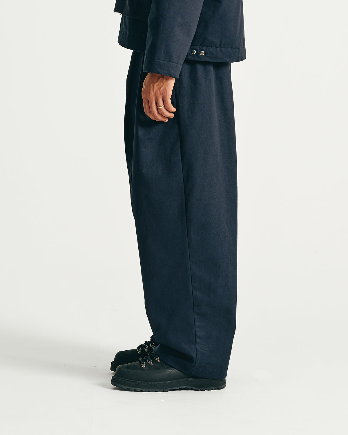 Canvas Pleated Pants - Navy Blue
