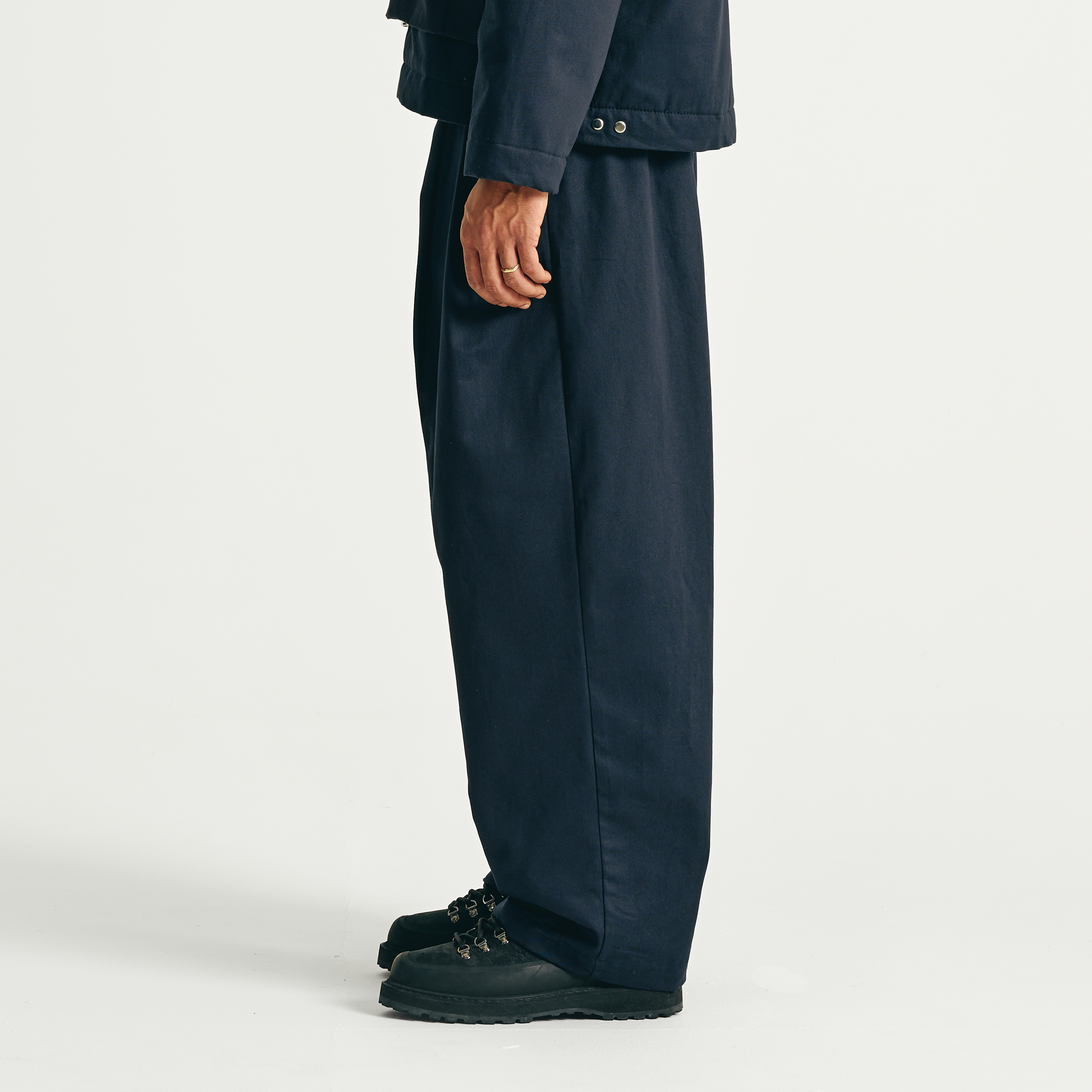 Canvas Pleated Pants - Navy Blue