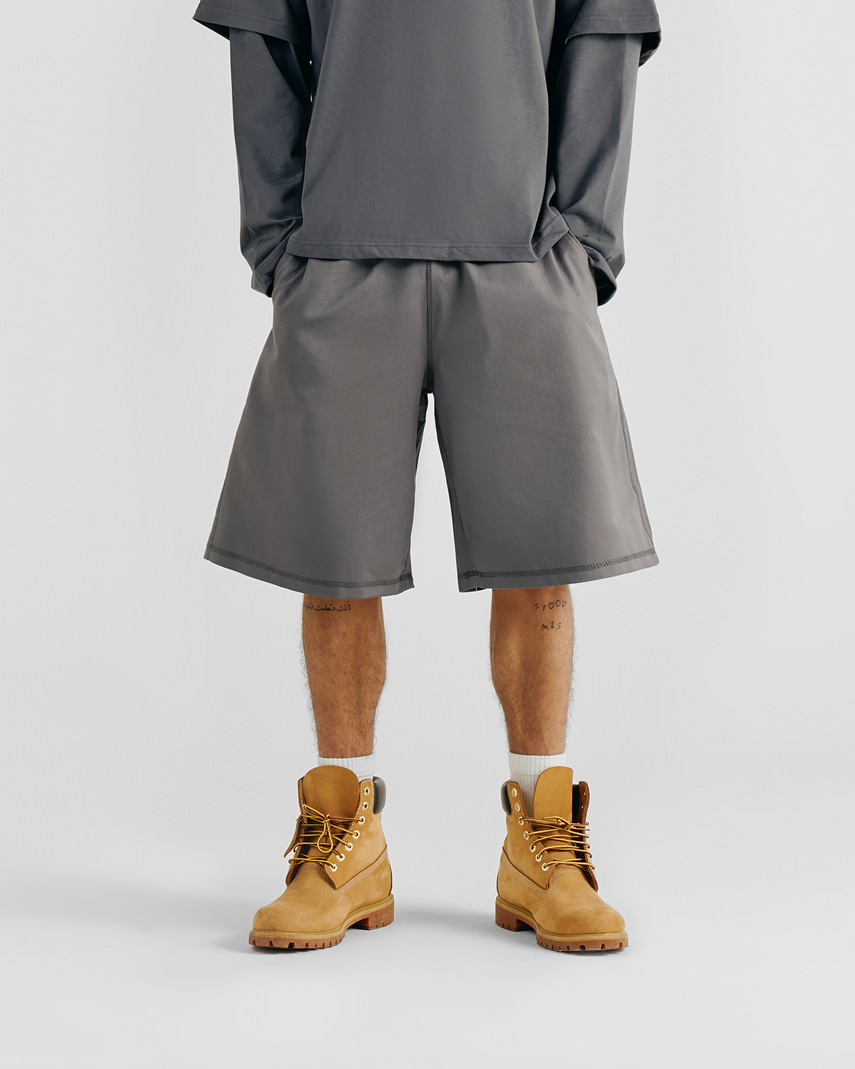 Jorts grigio piombo per tutti i giorni