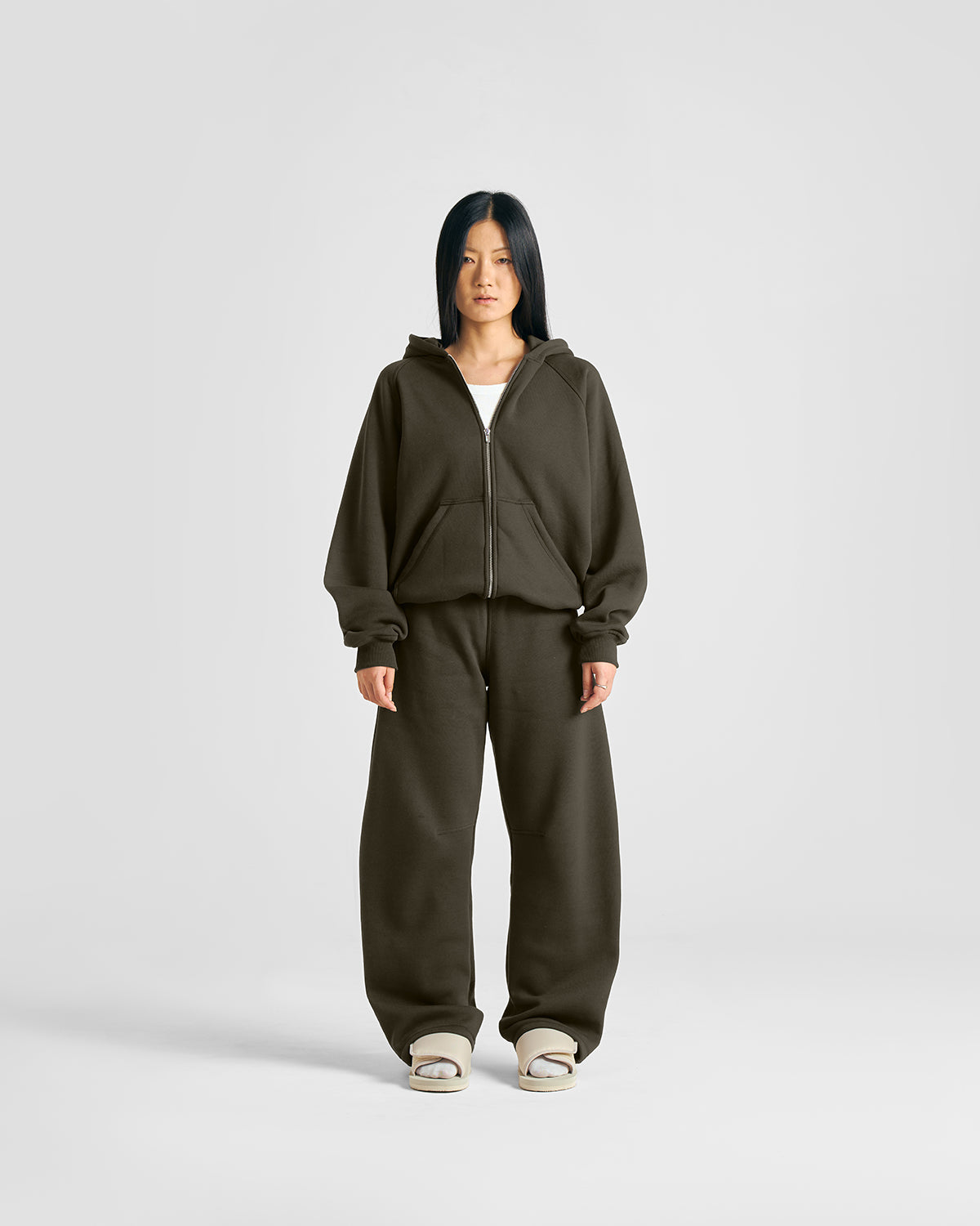 EVERYDAY MILITARY GREEN SWEATPANTS