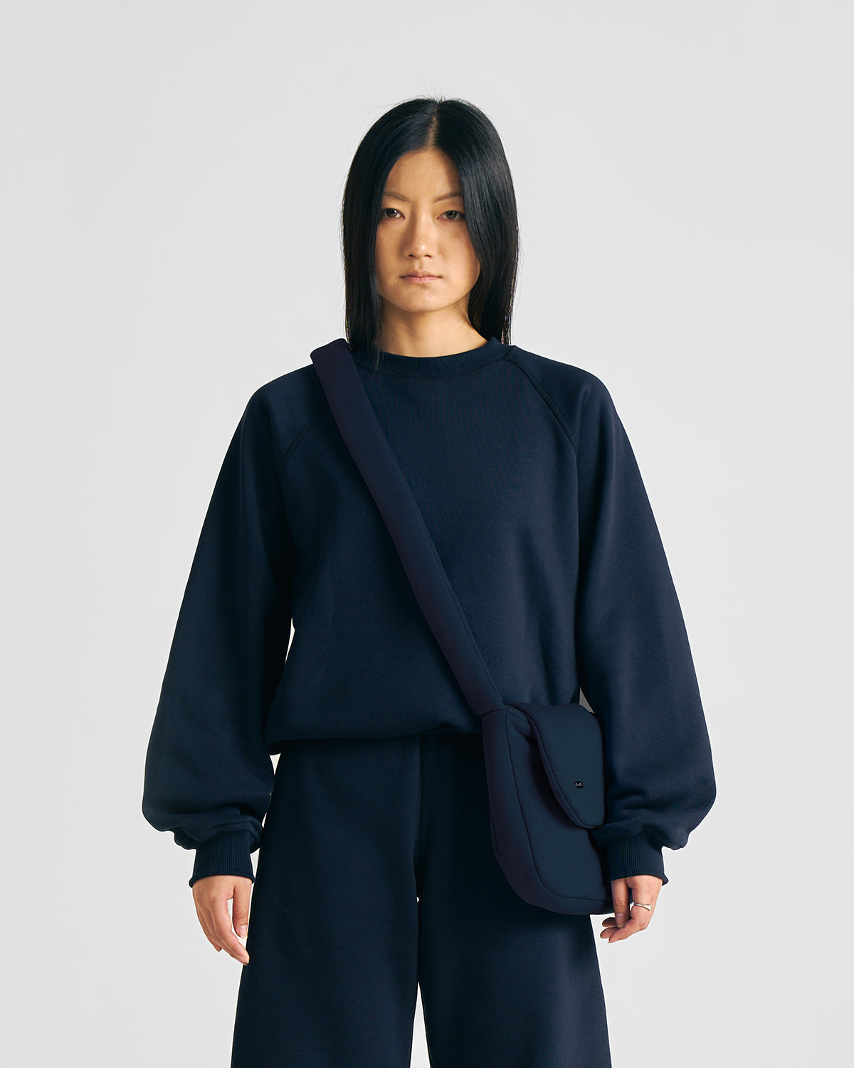 EVERYDAY NAVY BLUE CREWNECK